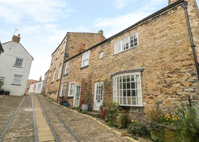 11 Tower Street
